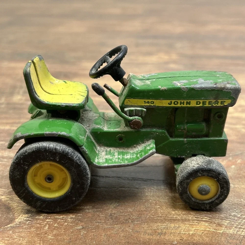 Vintage 1960's 70's Ertl John Deere 140 Lawn Garden Tractor W/ Dump Cart 1:16